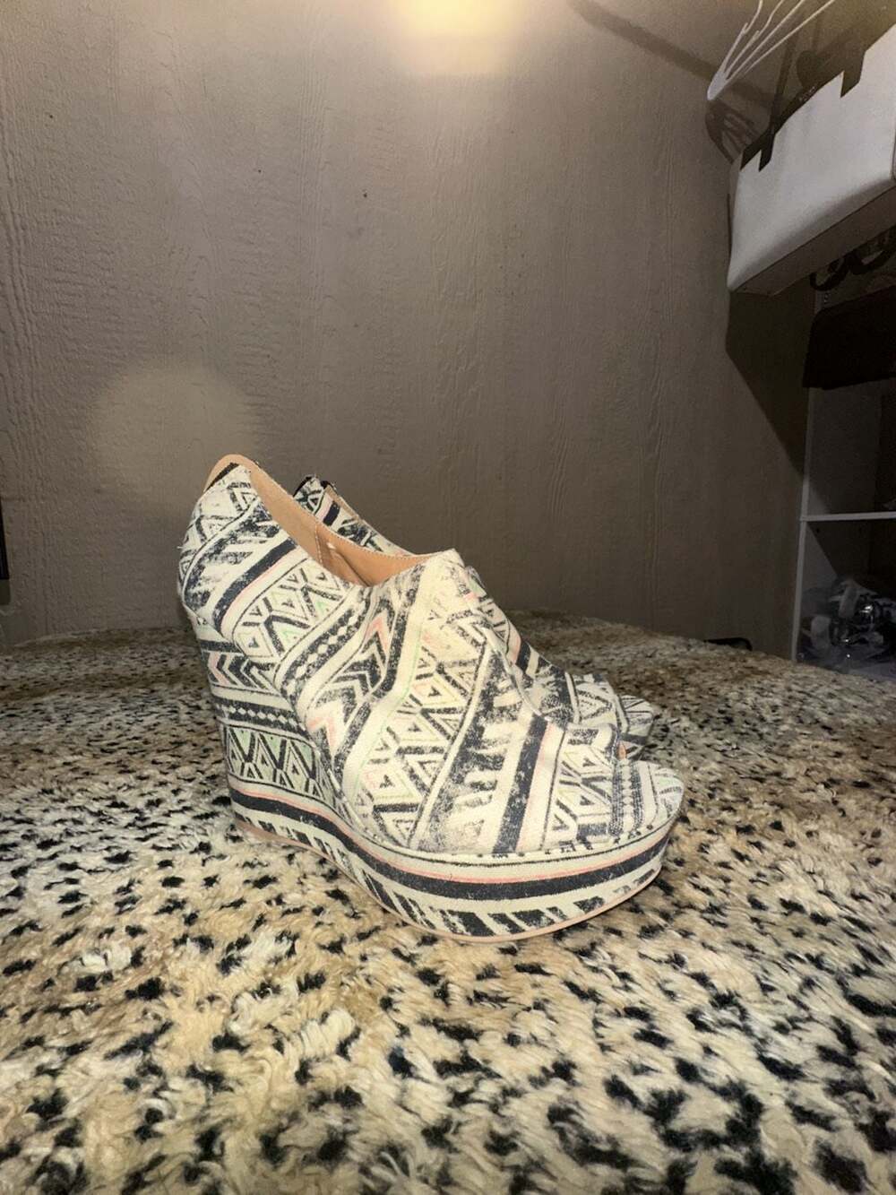 Qupid Geometric Pattern Canvas Wedge Platform Heels Size 8